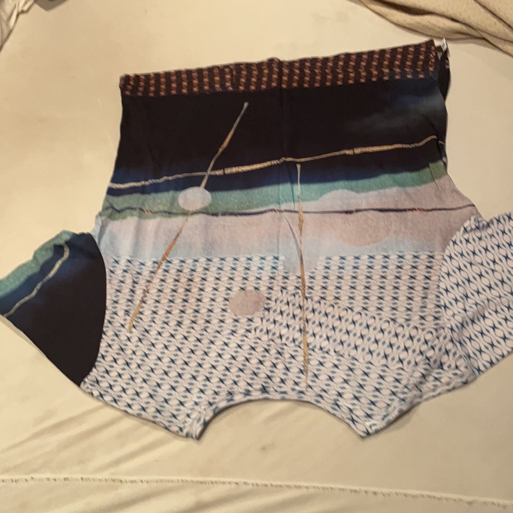 Robert Graham Large Multi Colored Tee - image 3